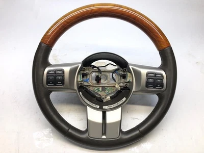Volante Jeep Grand Cherokee Overland 2011-13 Woodgrain con control de crucero Foto 1 de 4