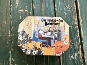 Juego de 6 pines conmemorativos Disney 101 Dalmations en caja de hojalata  - Imagen 1 de 6