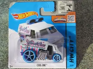 Hot Wheels 2015 #003/250 COOL-ONE white HW CITY Case F - Picture 1 of 2