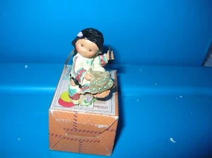 1997 Friends of a Feather Enesco, SEW SWEET AT NINE, CHILD STITCHING NINE.... - Picture 1 of 2