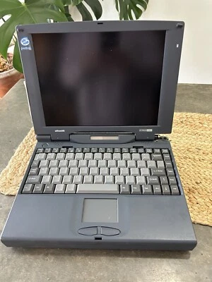 Computer portatile vintage Olivetti Echos P100C modello 800 tipo 860C per ricambi - Immagine 1 di 4