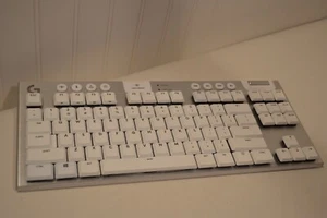 Logitech G915 TKL Lightspeed Wireless (Tactile) Keyboard YR0076 #820-009420 - Picture 1 of 3