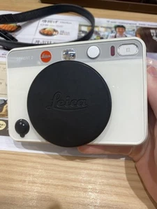Leica Sofort 2 Hybrid Instant Camera White Body 4.9MP Bluetooth USB-C 19188 - Picture 1 of 12