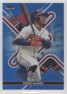 2022 Topps Finest Blue Refractor /150 Ozzie Albies #32 - Image 1 of 2