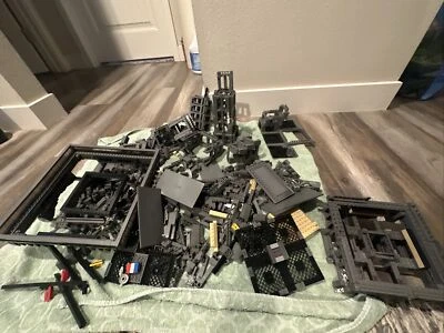 LEGO Creator Expert set 10181 Eiffel Tower 99% Complete Instructions. - Image 1 of 4