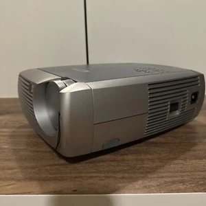 InFocus X2 DLP Projector - Works! - With Original Carrying Case & Instructions - Picture 1 of 6