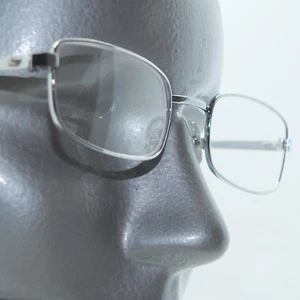 Gafas de lectura de tiro bajo rectángulo marco de metal plateado + lente 1,75 - Imagen 1 de 4