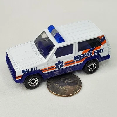 Coche de juguete diecast Matchbox Rescue EMT Jeep Cherokee 1986 vintage Foto 1 de 4