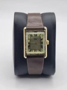 Vintage Q&Q Classy Wristwatch Gold Tone Rectangular For Parts / Repair 25.17mm - Picture 1 of 17