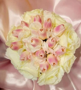 Bride Wedding Bouquet and Groom boutonniere - Picture 1 of 3