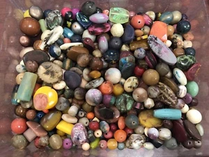 300+ MULTICOLOR ASSORTED MIX RESIN BEADS 2 LBS - Picture 1 of 6