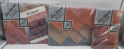 NOS Vtg Lady Pepperell Percale Twin Flat Fitted Sheets & 2 Cases 4th Dimention - Image 1 of 4