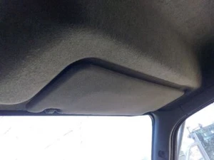 1998 MITSUBISHI FUSO FE639 FE RIGHT PASSENGER SUN VISOR SUNVISOR - Picture 1 of 12