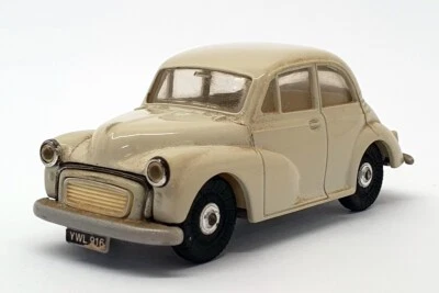 Corgi 1/43 Scale Model Car D702 - Morris Minor Saloon - Ivory - Image 1 of 4