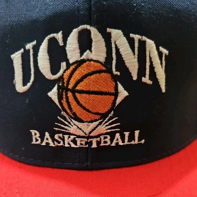 Sombrero UCONN Huskies NCAA Vintage Años 90 SnapBack G-Cap Logo Spellout - PRE-AMADO Foto 1 de 4