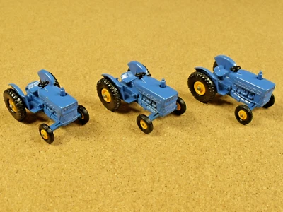 3 OLD VINTAGE LESNEY MATCHBOX # 39 FORD TRACTORS FOR K-20 TRACTOR  TRANSPORTER - Image 1 of 4