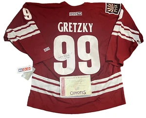CCM Phoenix Wayne Gretzky Phoenix Coyotes Signed Auto Hockey Jersey Team COA New - Picture 1 of 9
