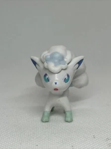 Pokemon Mini White Alolan Vulpix WCT Figure 2018 Advent Calendar - Picture 1 of 4