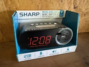 Digital Alarm Clock with 1 Ultra Fast Charging USB Quick Charge Port - Phone - Picture 1 of 2