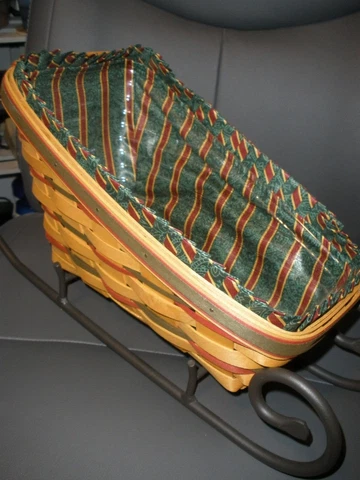 Longaberger 1997 Holiday Sleigh Basket w/Protector Liner Wought Iron 10" (LB7) Cover