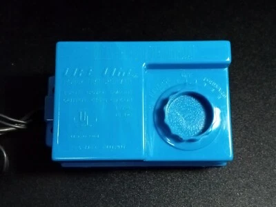 De colección Realista Hobby Transformer Azul 120V 50Hz Probado Juego de Tren de Cables Extra Foto 1 de 4