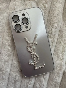 Luxury iPhone 16 Pro Max Case - Photo 1 sur 1