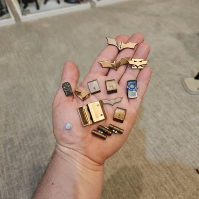 Cinturón utilitario Enterbay Batman Begins Bale escala 1/4 accesorios no Hot Toys Foto 1 de 2