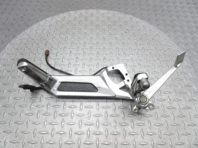 Yamaha FJR1300 2009 06-12 OEM estriberas derecho soporte pedal de montaje Foto 1 de 4