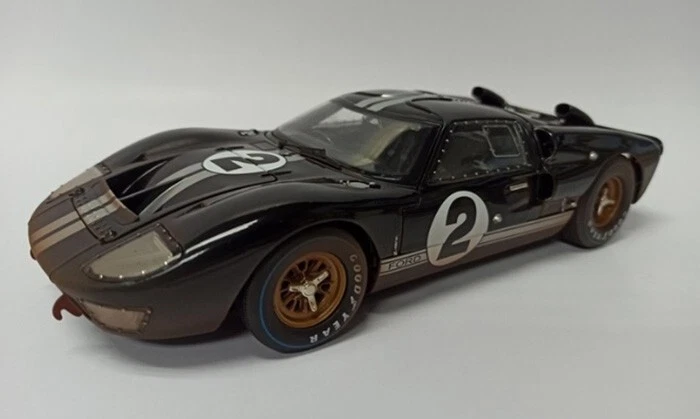 Ford GT40 1966 fundido a presión Shelby Collectible Legends Series CS431 - escala 1/18, LeM Foto 1 de 4