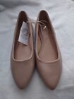 A New Day Slip On Shoes Women's 7.5 Beige New With Tags