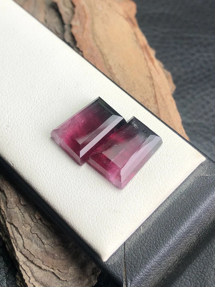 14 Carats Bicolor Tourmaline Rosecuts Pair , Very Beautiful And Lustrous 😍 - Image 1 of 4