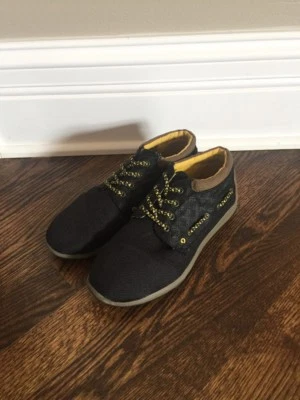 Обувь Toms для мальчиков размер 5 молодежная.   Черный и желтый.  Очень легкий и удобный - Изображение 1 из 4