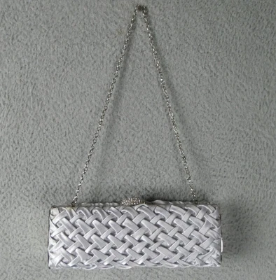 De Colección Jessica McClintock Bolso de Noche Cartera Bolso sin asas Plateado Satinado Tejido Estrás Foto 1 de 4