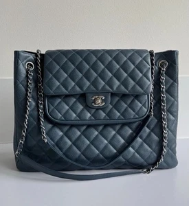 CHANEL Paris-Edinburgh Flap Tote Caviar Leather - Picture 1 of 23
