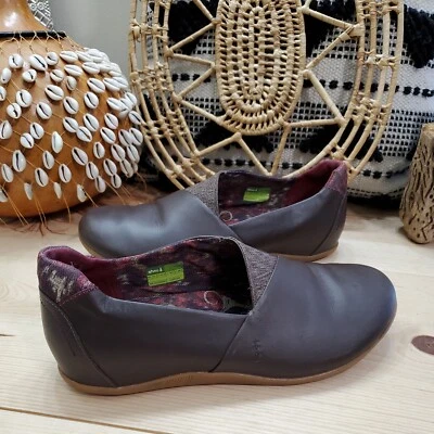 Zapatos sin cordones para mujer Ahnu 10/41 Porter Tola planos de cuero marrón minimalista  Foto 1 de 4