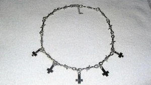 Umgekehrt Kreuz Halskette Schmuck Widerhaken Stacheldraht Kette Goth - Bild 1 von 3