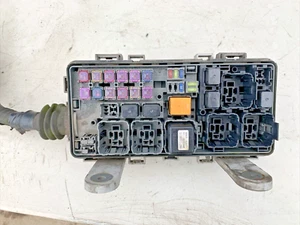 2008 TO 2010 ISUZU NPR NRR NQR 4HK1-TC FUSE BOX TESTED GOOD SEE PICS - Picture 1 of 3