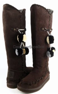 $195 JUICY COUTURE MARSHA Chocolate Waxy Suede Pompom Designer Winter Boots 7 - Picture 1 of 4