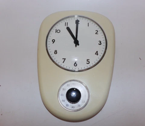 Retro 1950 Era Yellow/Cream Kitchen Wall Clock with 60 Minute Timer RZK Cover