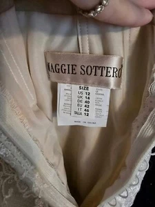 Maggie Sottero Women's Wedding Dress Size 12 With Veil - Picture 1 of 7