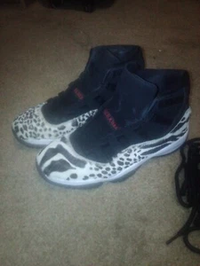 Nike Air Jordan 11 Retro Animal Instinct Black White Mid Top Sneakers Size 9.5 - Picture 1 of 6
