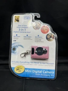 Innovage Mini Digital Camera Keychain Pink Stores 243 Pics Video - Picture 1 of 4