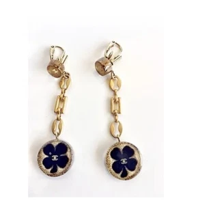Vintage Chanel Gold Tone Chain Clover Sparkle CC Clip Earrings - Picture 1 of 3