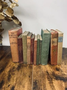 Vintage/Antique Books Bundle Home Decorative Display Shelf Filler Job Lot Decor - Bild 1 von 8