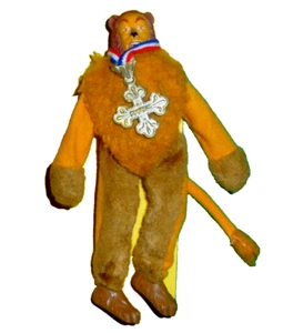 1974 MEGO THE WIZARD OF OZ COWARDLY LION "COURAGE" TROPHY COMPLETE 8" FIGURE - Picture 1 of 2
