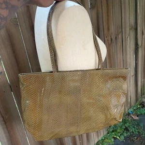 Bolso de Hombro Vintage Años 70 PATENTE CUERO Serpiente Repujado - Imagen 1 de 7