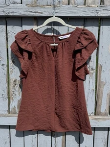 NEW SO Women's Small Blouse Ruffle Sleeve Cutout Top Woven Rust RETAIL $30 - Picture 1 of 8