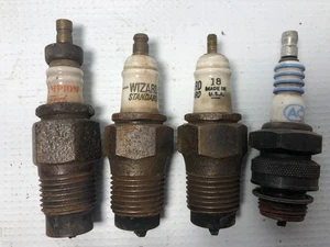 Champion Model T Ford Script OEM, Wizard, AC Vintage Spark Plugs - Picture 1 of 8