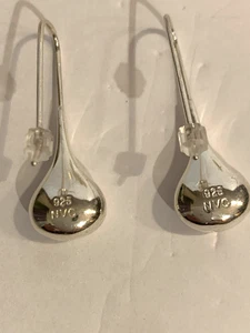 Vintage NVC 925 poliert Sterlingsilber aufgeblähte Regentropfen Ohrringe 1,5" lang - Bild 1 von 6
