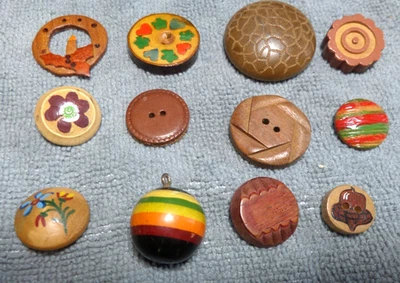 12 Vintage Wood Picture Buttons VARIOUS SIZES & COLORS - Image 1 of 4